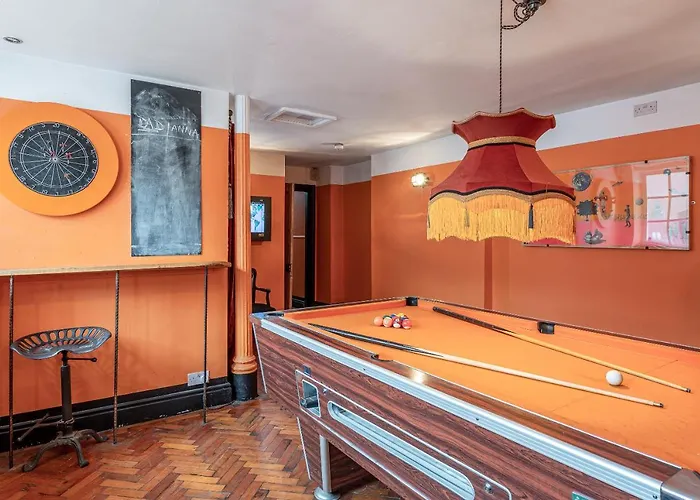 Moonfleet Boutique Skinningrove