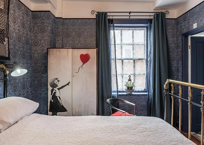 Moonfleet Boutique Skinningrove