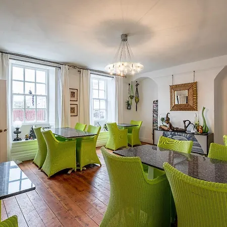 Konukevi Moonfleet Boutique